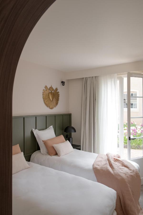 Hotel Le Prieure Парай-ле-Мониал Екстериор снимка